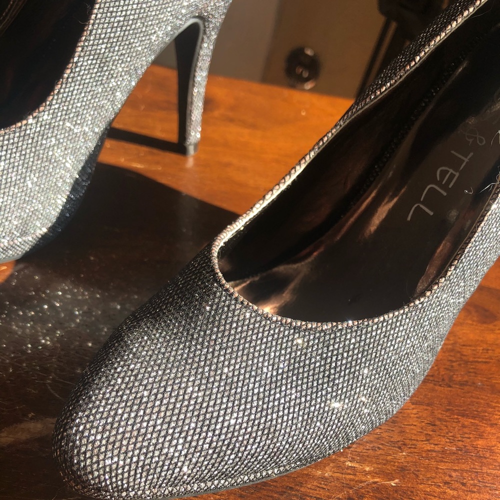 Silver sparkle over gunmetal Kiss and Tell pumps - Picture 2 of 3